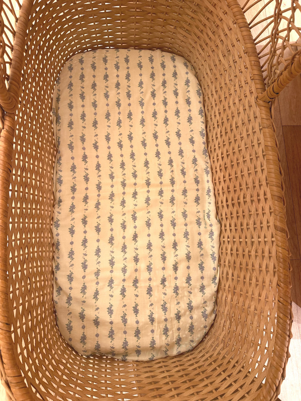 French Flora - Fitted Bassinet Sheet